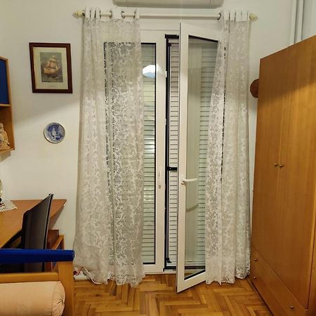 Irene Koukaki Apartment เอเธนส์ ภายนอก รูปภาพ